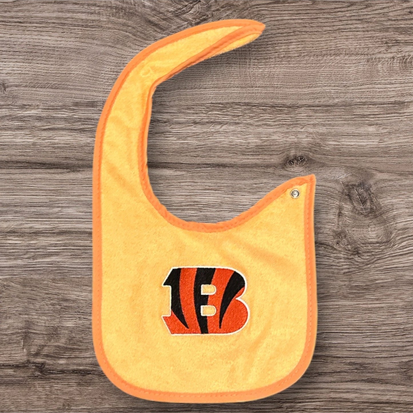 Bibs for Baby/Toddlers - Cartoon Character and Sports Teams