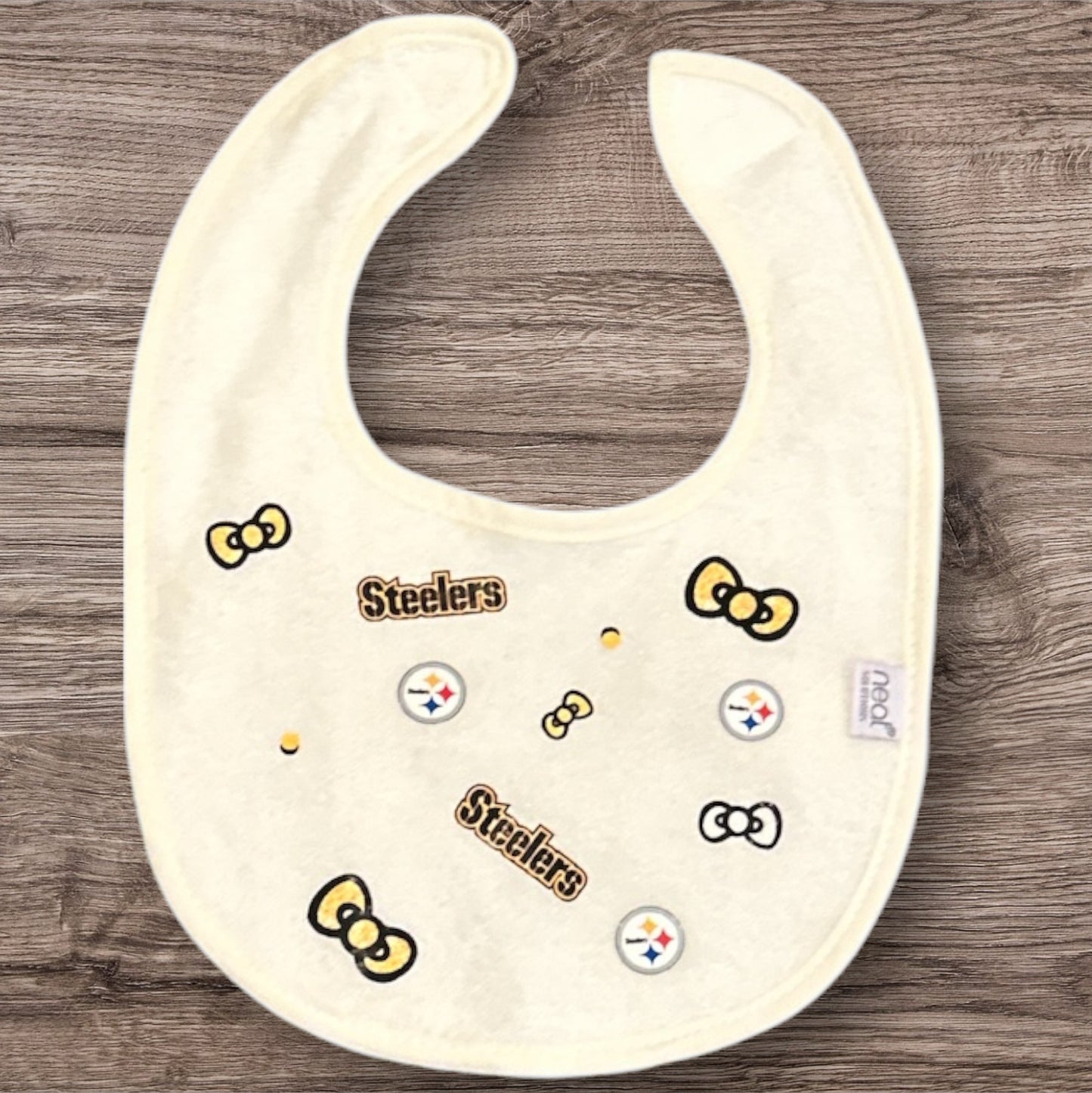 Bibs for Baby/Toddlers - Cartoon Character and Sports Teams