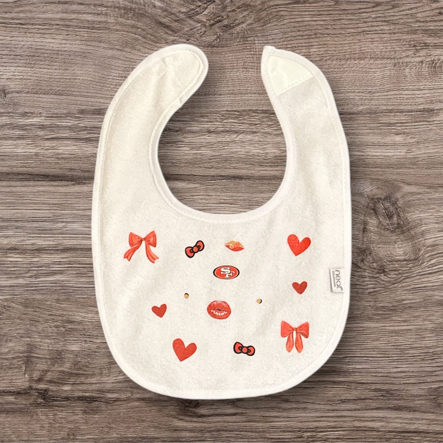 Bibs for Baby/Toddlers - Cartoon Character and Sports Teams