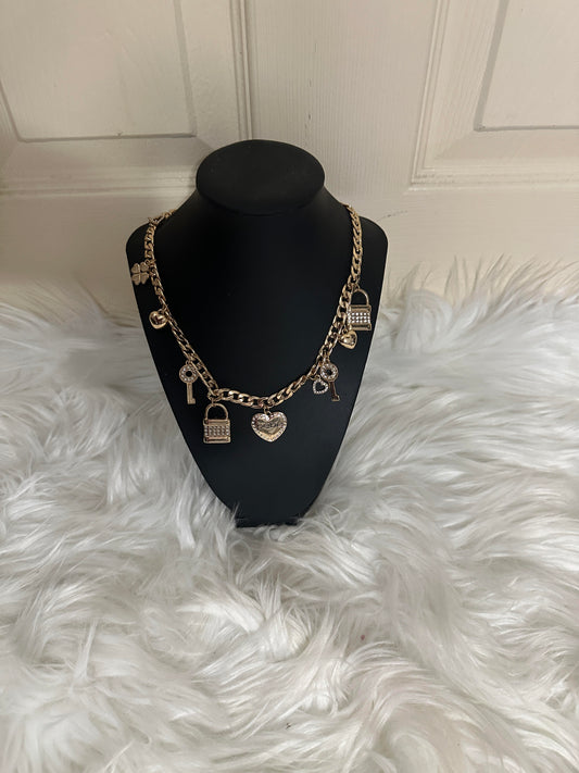 Charm Bebe Classy Gold Color Necklace